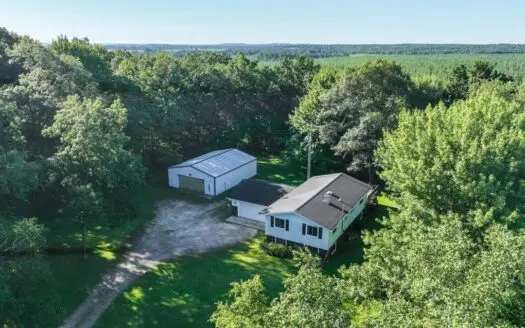 Country Home with Acreage for Sale in Waupaca Co