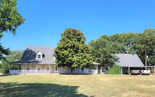 Beautiful Country Home on 8 Acres- Heavener/hontubby, Ok