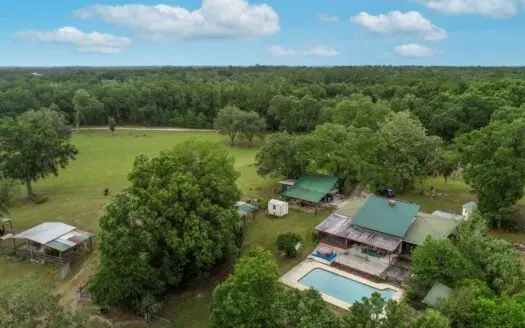 Beautiful Country Home in Newberry Florida!