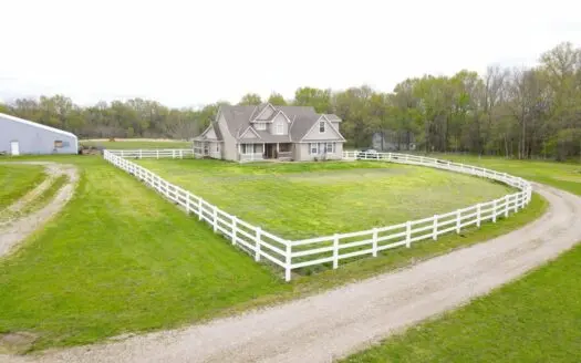 Home with Land for Sale Pleasant Hill Mo