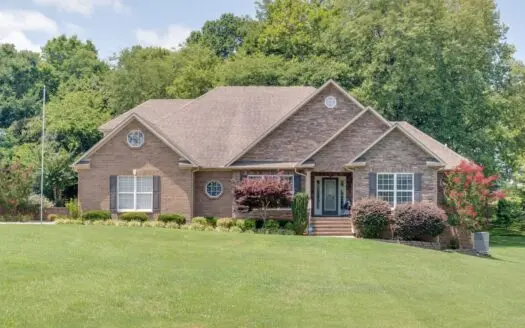 Country Home for Sale in Maury County, Tennessee