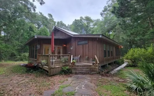 Cedar Home Close to Santa Fe River, Fort White, Fl, Columbia