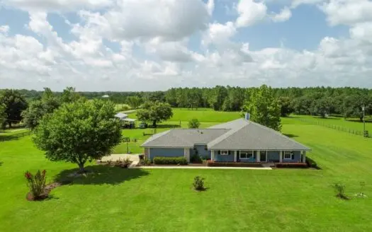 Country Home for Sale in High Springs, Fl