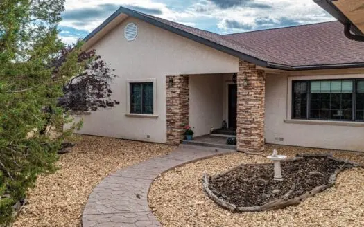 Colorado Country House for Sale with Live Water and Views