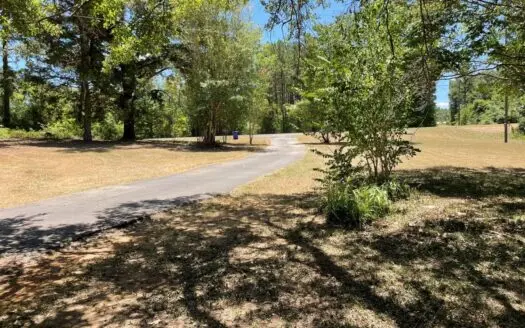 East Texas Home on Acreage for Sale