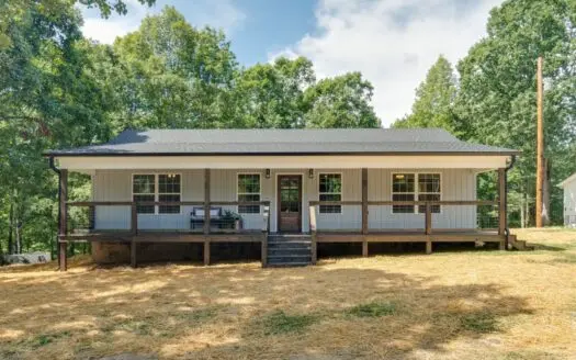 Country Home for Sale in Lewis County, Tennessee