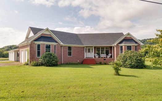 Country Home for Sale in Giles County, Tennessee