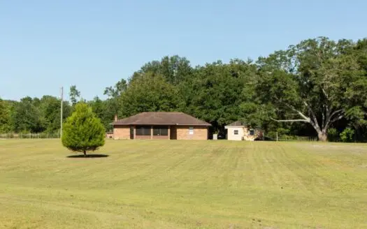 Country Home on 10 Acres in Suwannee County Florida for Sale