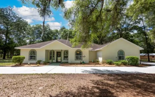 Chiefland Fl Cul-de-sac Home