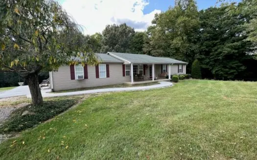 4 Bedroom 3 Bath Country Home for Sale Near Bowling Green Ky
