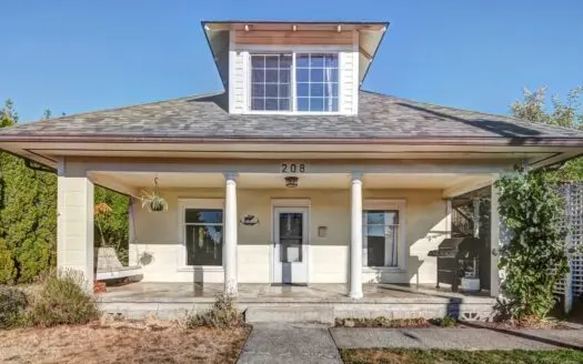 Historic Home for Sale in Centralia Washington