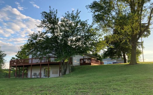 Price Drop!!! Country Home for Sale at Stockton Lake