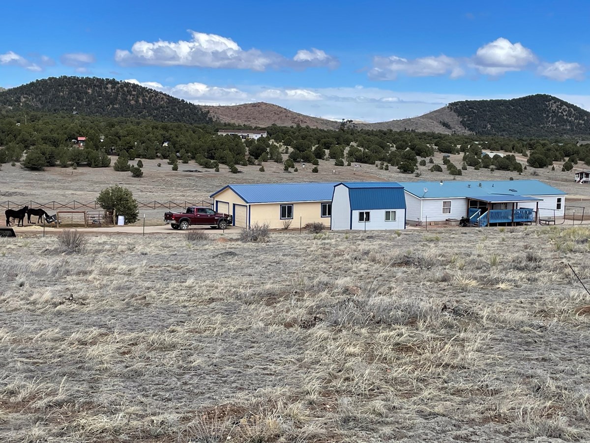 Country Home on 2.5 acres for Sale near Westcliffe Colorado