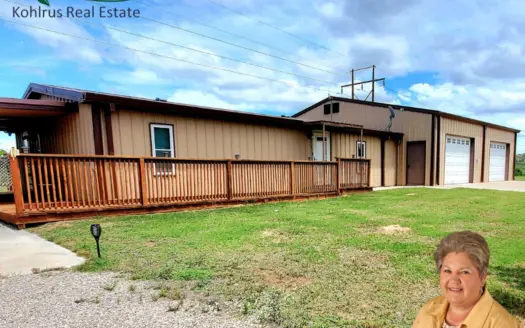 Charming 3-Bedroom Mobile Home on 4± Acres in Freedom, OK