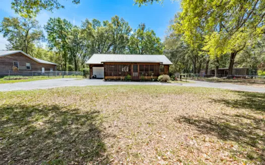 Country Home for Sale in Trenton, FL in Levy County