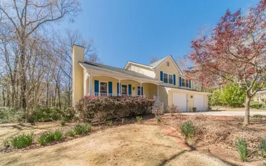 No Hoa 3/2 Covington Home With 1+ Acre Lot And Huge Workshop