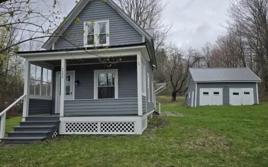 Country Home on Acreage For Sale in Fulton County New York
