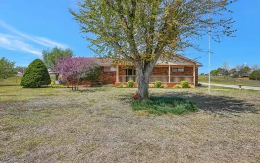 Country Home on 3.4 Acres for Sale in Western Oklahoma!