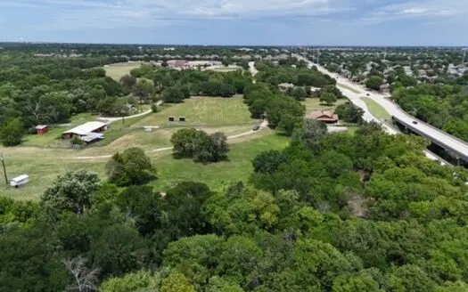 Country Home on 13.25 Acres for Sale in Flower Mound, Texas