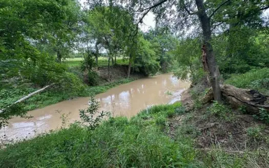 Live Water Property with Leon River Frontage in Gatesville