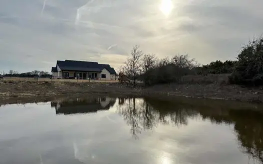 Stunning Country Estate on 19.77 Acres