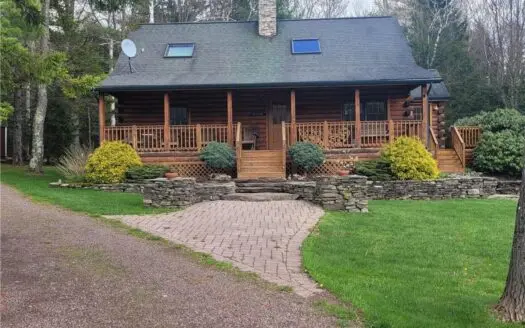 Fully Furnished Log Home For Sale in Upstate New York