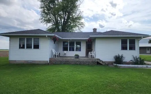 2-Bed Ranch with Stable, Lean-To & 2.45 Acres