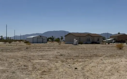 3 Bedroom Home on2.5 Acre Lot with Garage Salome, AZ Wenden, AZ