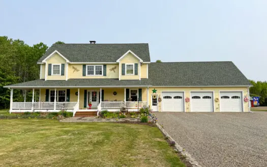 Picture Perfect Country Living