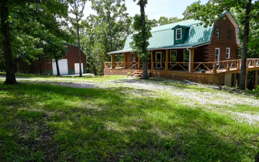 Beautiful Log Home on Pomme De Terre Lake
