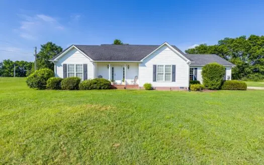 Country Home for Sale in Maury County, Tennessee