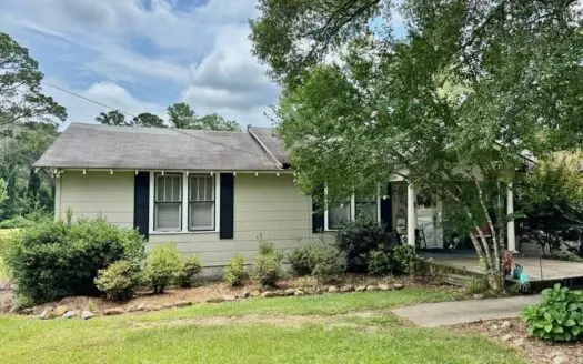 Charming Cottage in North Pike School District