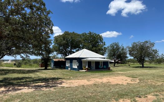 Updated Home with Barn & RV Sites on 2+ Ac – Bangs TX
