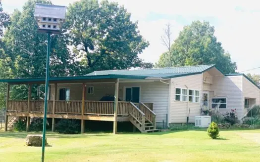 Two Homes And Farm Near Buffalo National River