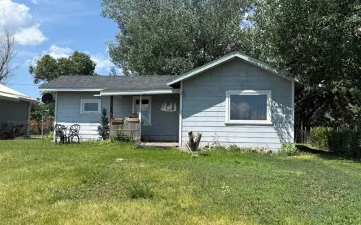 Cute Home in the historic, agricultural town of Wilsall MT