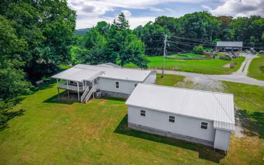 3-Bedroom Home with detached Garage Near Dale Hollow Lake!