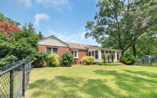 Country Brick Home, 4 Beds, 3 Baths, Carolina Room