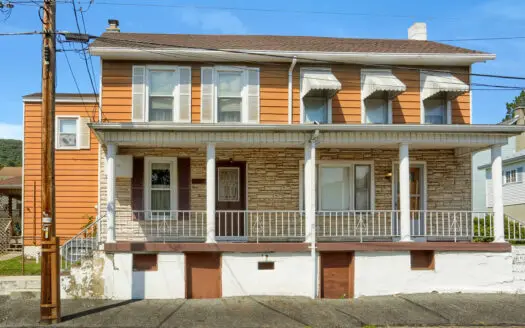 420 Walnut St, Lykens, PA 17048