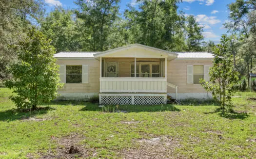 Charming 3 Bed 2 Bath On 5 Acres In Gilchrist County!