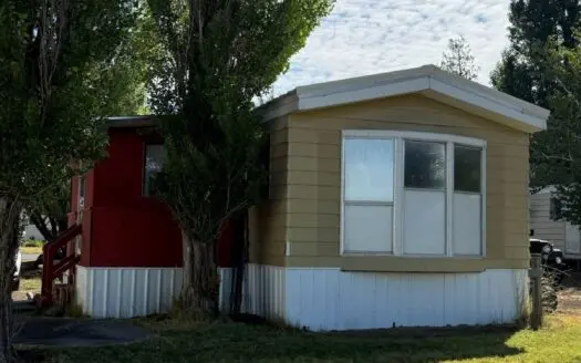 Cozy Home For Sale in Alturas, CA
