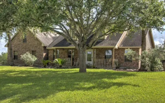 Country Retreat Near Lake Corpus Christi