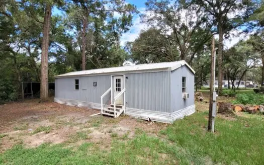 Investment Property For Sale in Trenton, FL