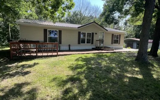 Country Home with 20 m/l acres in Putnam County, MO