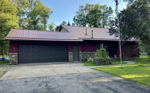 Amherst Jct Home For Sale in WI