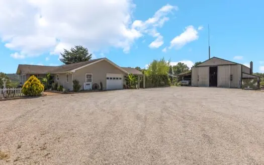 Home on 7 acres with cabin and Buffalo River access