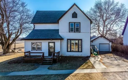 Harlan, Ia -4 Bedroom Family Home With Extra Garage Storage