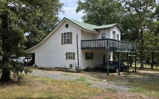 Country Home Handy To Poteau For Sale