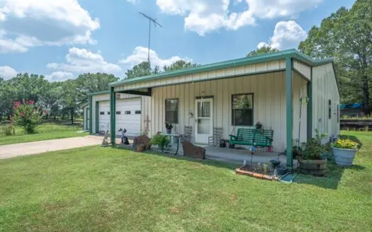 Country Home for sale in Alba, TX