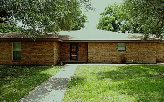 Country Home on 10plus Acs. near Brownwood TX For Sale