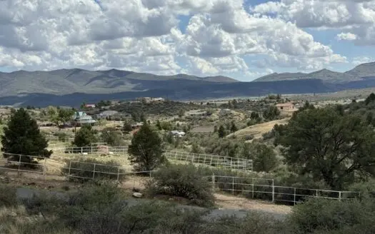 Peeples Valley AZ Land For Sale with Water